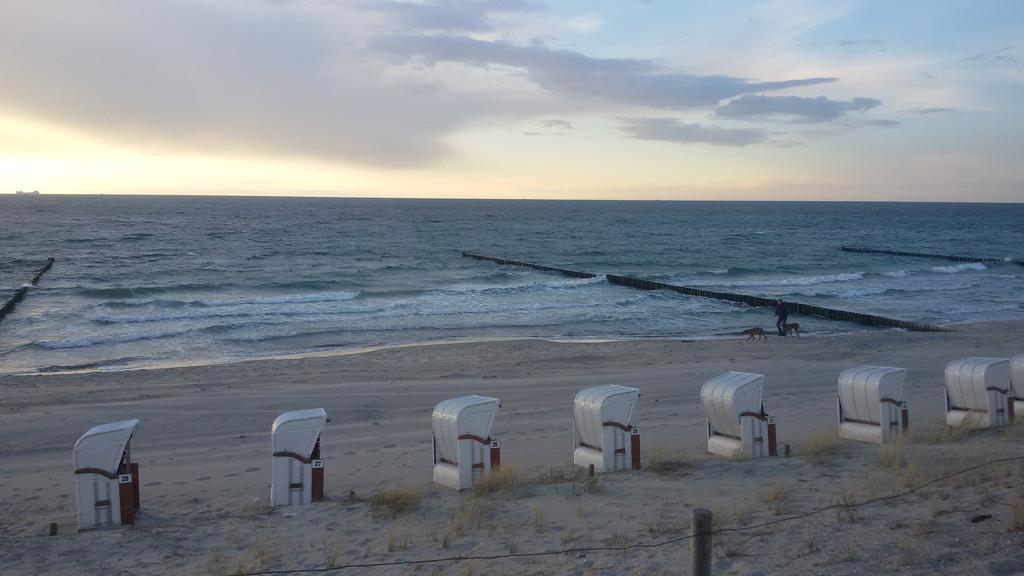 Pension Fuerst Borwin Markgrafenheide Esterno foto