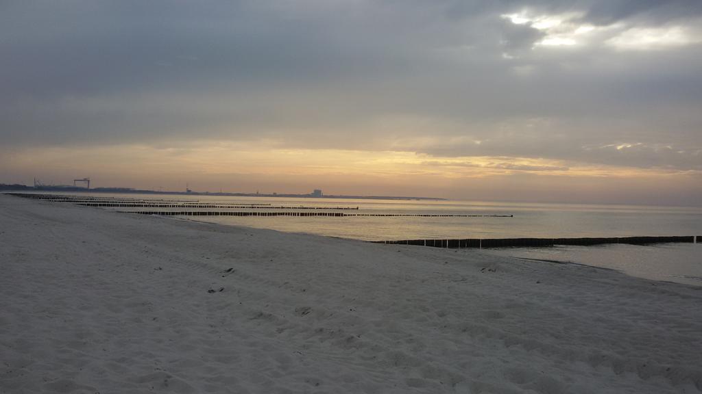 Pension Fuerst Borwin Markgrafenheide Esterno foto